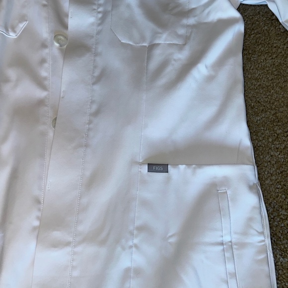 Figs Men’s Bass Dental Lab Coat - Picture 6 of 8